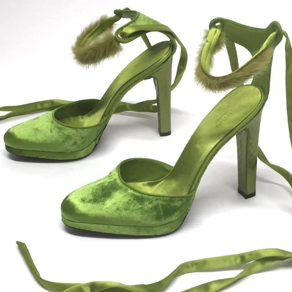 ❌❌SOLD❌❌ GUCCI TOM FORD Velvet Heels MINK 9 NIB - Picture 2 of 8